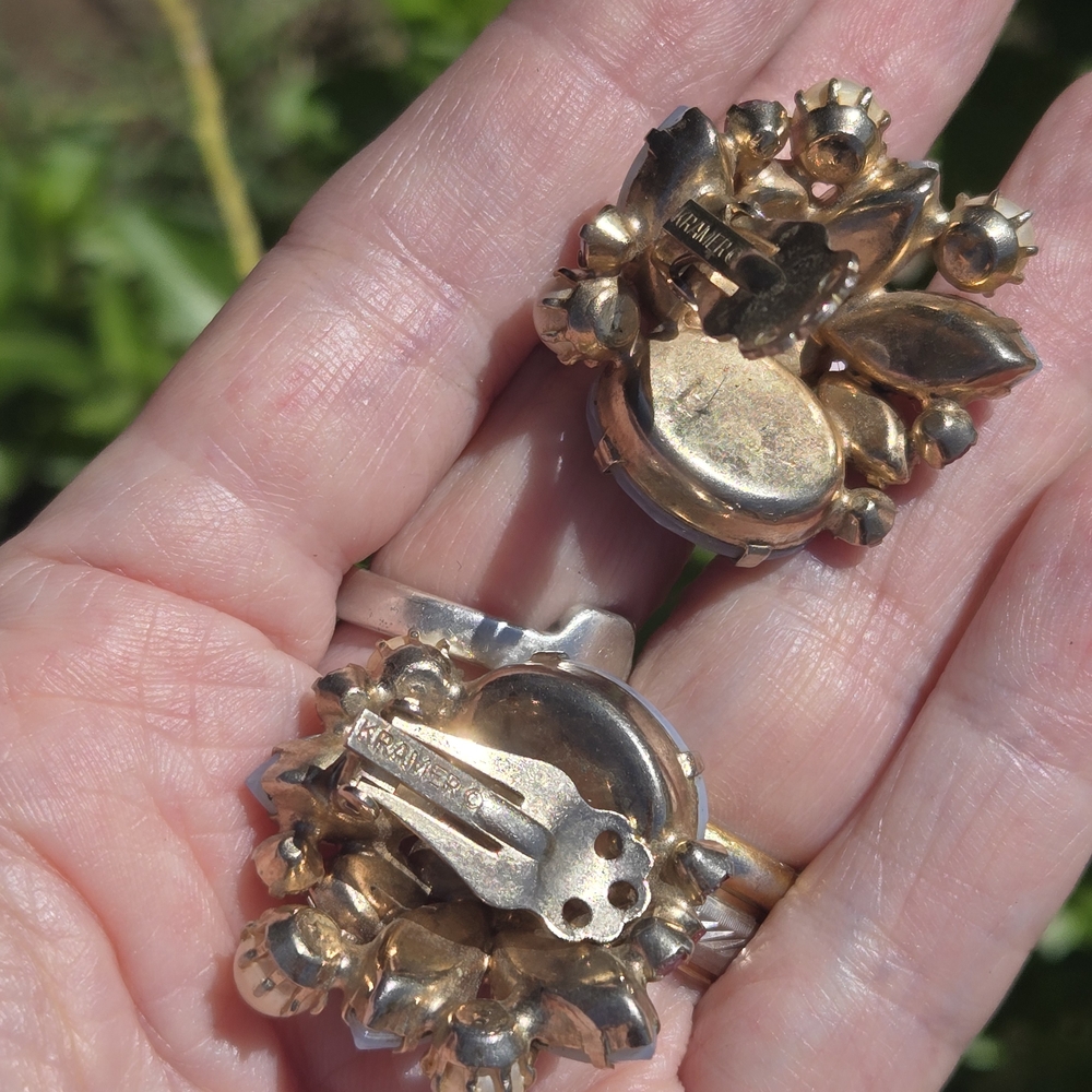 Vtg KRAMER Earrings - Picture 4 of 4